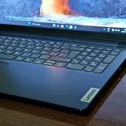 Laptop Lenovo - Img 58044747