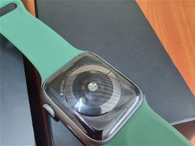 Apple Watch Serie 4.Nike Edition.Bateria 88% - Img 67138270