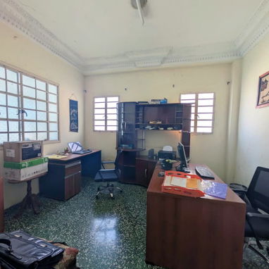 Casa independiente en Santo Suárez - 4/10