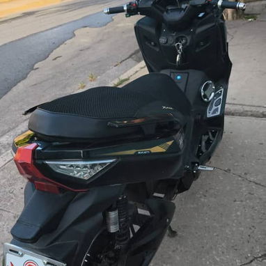 Moto eléctrica BUCATTI T-MAX - 3/7