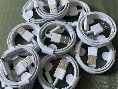 Tengo cables de carga para todos los modelos de móviles - Img 65765601