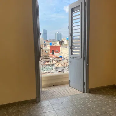 Venta en centro habana - Img 122650596