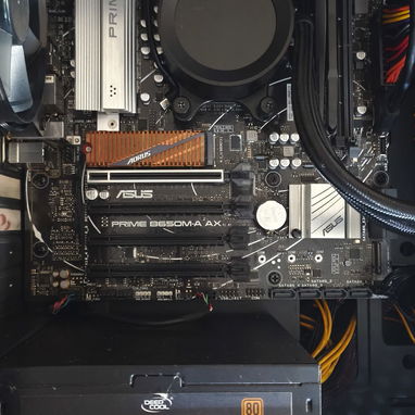 Torre amd con placa Asus  b650 micro rizen 5 7600x 16gb de ram ,ultra m.2 1 aorus ,fuente 600w 80plus bronze chasis mast - 3/3