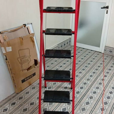 Escalera de mano doméstica plegable 6 pasos - Img 124900477