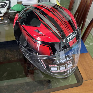Casco para su moto Profesional cerrado con doble visera. Certificado! Rojo y negro. Con tomas de aire!! - Img 73402933