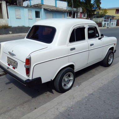 Ford 100E de 1857 - 2/9