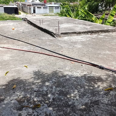 $25.000usd. En venta casa grande con  todo adentro, en Mantilla, Arroyo Naranjo - 9/10