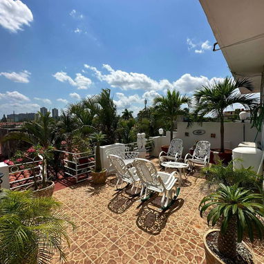 Nuevo vedado residencia piscina 5ctos 6 baños - 10/10