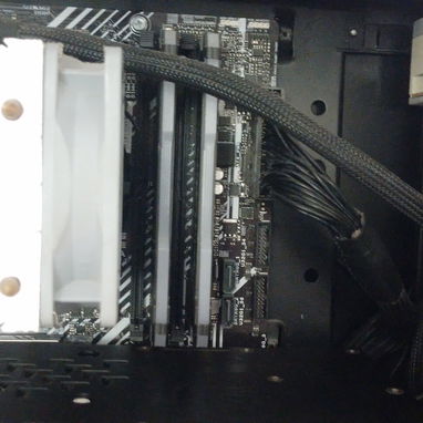 Kit 10ma hasta 11na. Asus Prime b560m trae para 2 m2 ,Micro i7 10700, 2 x8 ram Corsair Vengance Rgb pro disipada... - Img 124048128