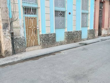 Se vende casa en la Habana puerta de calle a una cuadra del parque de la fraternidad - Img 64150059