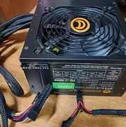 Fuente 680w cables mallados 8mil cup - Img 50477860