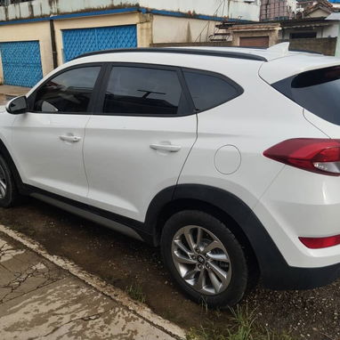 Se vende Hyundai Tucson - Img 123428663