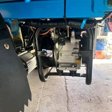 TRICICLO ELÉCTRICO JMD (CON CABINA Y TECHO) - 3/4