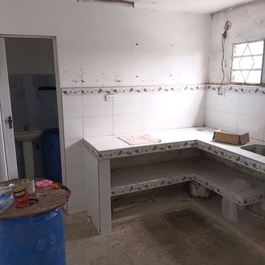 Casa en altos con placa libre en Arroyo Naranjo, Párraga, de dos cuartos , baño, cocina y sala. En 5000, se deja complet - Img 126055235