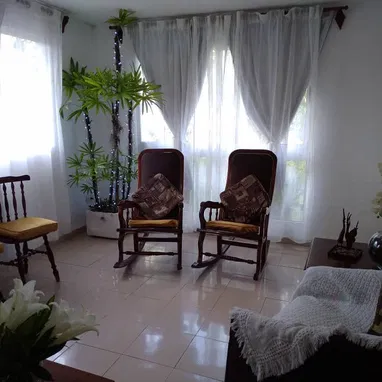 Venta de casa en Playa con garaje - Img 112889481