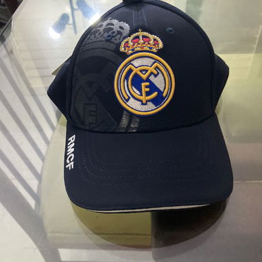 Gorra Real Madrid original. - Img 123603431