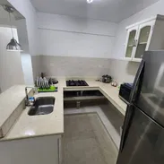 RENTA DE APARTAMENTO DE 2 HAB + 2 BAÑOS VEDADO RECIEN REMODELADO ZONA 28 E/ 17 Y 19 - Img 57126498