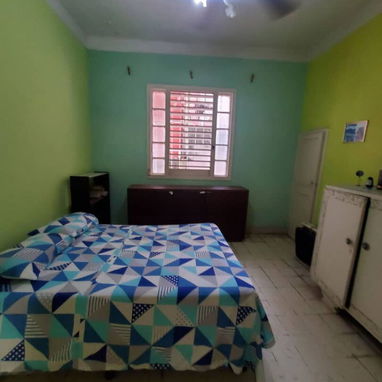 Se vende / Venta de Casa en Playa, La Habana en 15 e/ 70 y 72 - Img 116600237