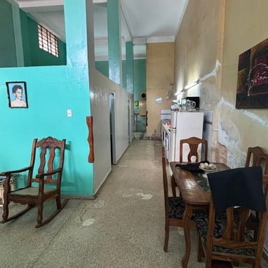 OPORTUNIDAD ÚNICA! Propiedad Puerta Calle en Centro Habana – Ideal Negocio o Vivienda - Img 120352793