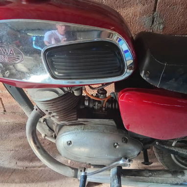 Moto jagua - Img 122983152