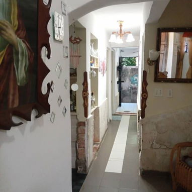Casa cerca del mar,en planta baja de una biplanta,con entrada independiente en Cojimar - 4/10