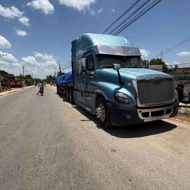 Transporte de carga y contenedores. - Img 127745375