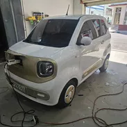 beztune xiama -( pony) de la mercedes benz , 220 km autonomia , nuevo ennailado , empapelado y con sus alfombras , 2 año - Img 56195507
