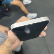 Vendo o cambio por mayor y vuelto IPHONE 13🤍 Libre de fábrica Batería en 80% Face ID y True Tone Ok Lo doy con co - Img 56007919