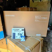 CON SOPORTE Y REGULADOR! Televisor / TV 40 PULGADAS Samsung - Img 55142360