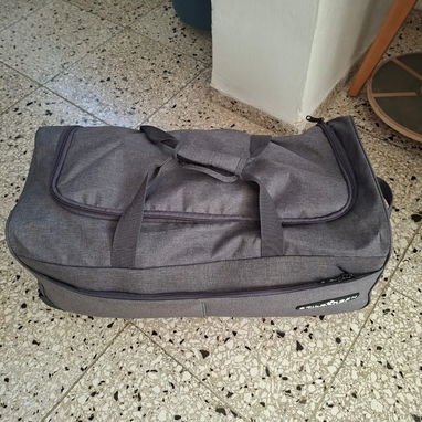 Vendo bolso de viaje con ruedas, nuevo, marca Spilbergen..52517366 - Img 124732442