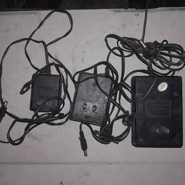 Vendo adaptadores AC/DC (eliminadores de baterías) a 110 volts de 800, 500 y 300 mA cada uno con voltajes ajustables - Img 116626746