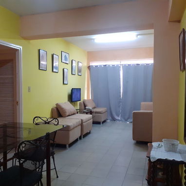 Se renta apartamento independiente de un cuarto en el Vedado. Teléfono +34 613774291. - Img 108085226