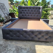 Cama con mesitas en venta 💯✅ - Img 55495894