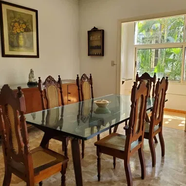 Apartamento para renta lineal en Miramar, Playa | cada sa de renta con 3 habitaciones | con respaldo eléctrico - Img 118931175