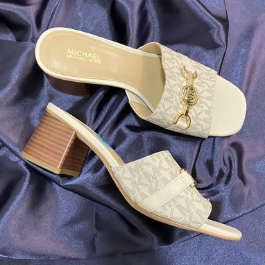 Zandalias Michel Kors - Img 123943543