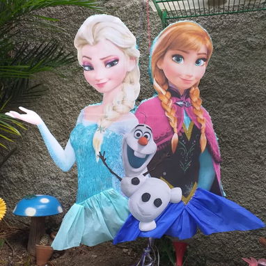 Piñatas, carteles, toppers, bases para dulces y más - 4/10