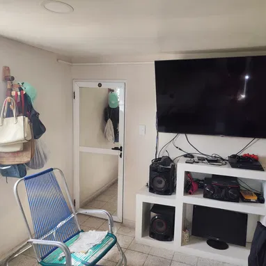 Se vende casa de 2 plantas, 3/4, cosas adentro y moto 4t de las grande - 13/14