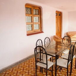 Venta de Hostal-Restaurante en el vedado - Img 110436812