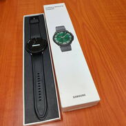 Smartwatch Samsung Galaxy Watch Clasic 6. Reloj color oscuro - Img 45647295