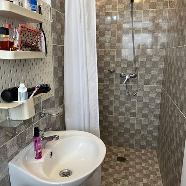 Apartamento cómodo y luminoso en el vedado ( renta lineal - Img 123856395