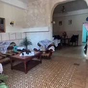 Oportunidad de inmueble en Marianao, a una cuadra de la Funeraria - Img 57762437