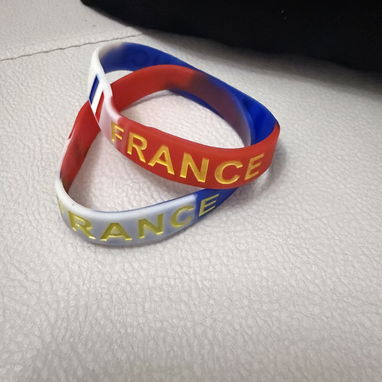 Manillas pulseras de futbolista - Img 125634194