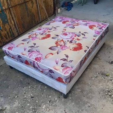 Se venden juegos de cama con colchón todas las medidas, bases y literas - Img 44876563