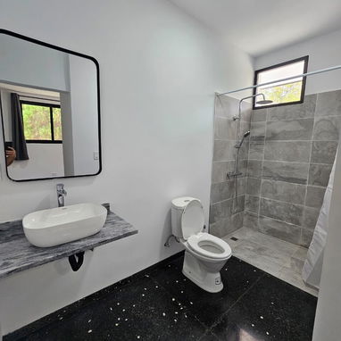 Casa grande con piscina en Siboney - Img 122130792
