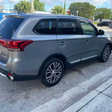 Mitsubishi outlander 2018...add - 4/8