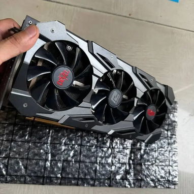 RTX 2070 3 fanes y RX 5700XT 3 fanes - Img 122056676