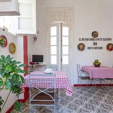 🏠 Casa en altos - Independiente - VEDADO 💫 - 6/10
