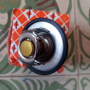Termostato marca NRF para SEAT Córdoba, Ibiza, Skoda Fabia y VW Polo - Img 54770959