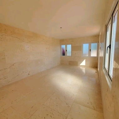 Casa totalmente independiente y moderna en Río Verde Boyeros - 7/10