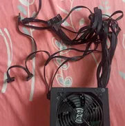 ✨FUENTE ✨ UNYKA 750W 56A - DE USO AL 100% - EN 45 USD - Img 49317988